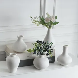 VASE - BUD VASES WHITE CERAMIC VARIOUS SHAPE/SIZE