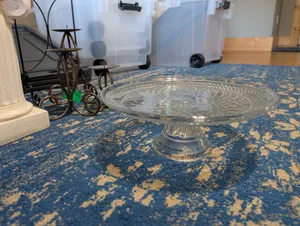 CAKE STAND - CRYSTAL