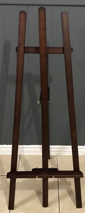 Low Wooden Eisel