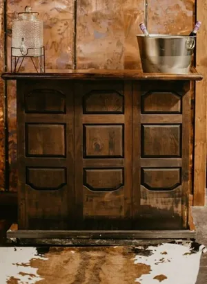 Brown Bar