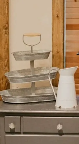 Chic Milk Vase