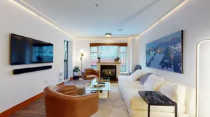 3 bedroom Glacier Lodge - Blackcomb Village (mountain base)