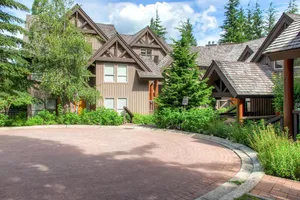  3 bedroom Painted Cliff - ski-in/out
