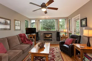 2 bedroom Greystone Lodge - ski-in/out