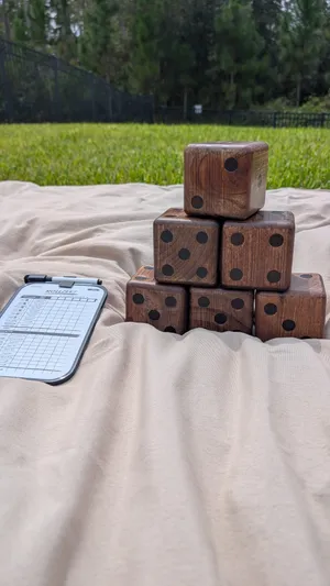 Giant Dice