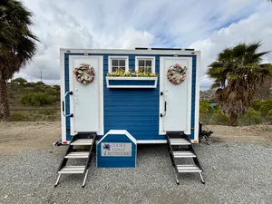 2-Stall Blue Cottage