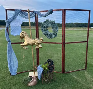 Trifold Wooden Backdrop w/Wire Backing