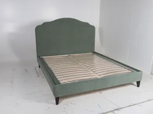 Halsmere BL King Bed - 77970