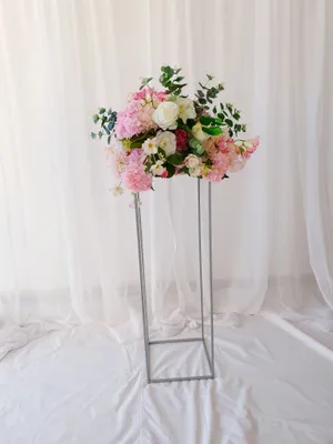 Metal stand with arrangement CEREMONY & RECEPTION AE2054B