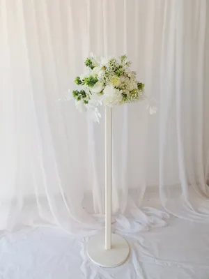 Slim white pole stand with arrangement CEREMONY & RECEPTION AE2024b 
