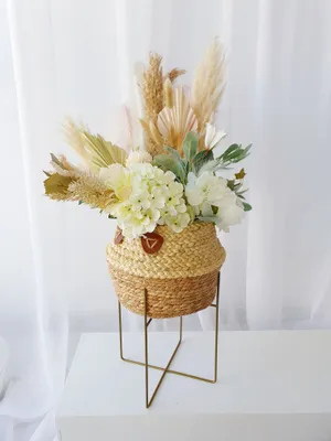 Wicker basket with 