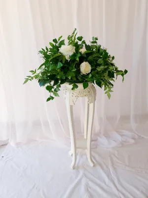 Oriental stand with arrangement CEREMONY & RECEPTION AE2047B  
