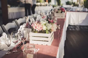 Crate box with mason jars and flowers TP2004 