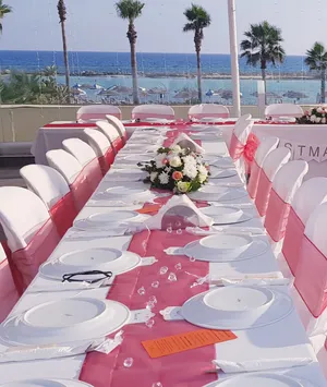 Basic reception decoration package- organza sashes & runners with tealights 10 GUESTS
