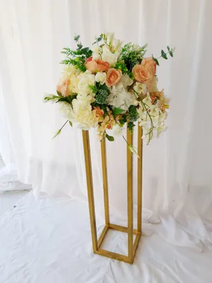 Chunky metal stand with arrangement CEREMONY ONLY