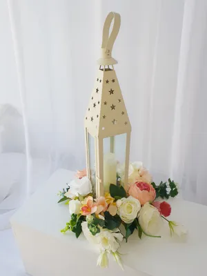 Skinny lantern with base arrangement 