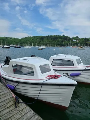 8 Seater Boat – Perfect for Groups