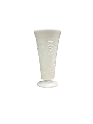 Milk Glass Vase Style 24 (8 inch)