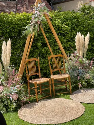 Arche en bois forme Triangle