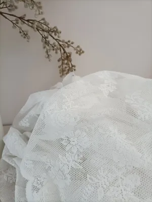 Rideau dentelle grand-ma
