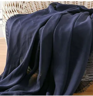 CHEMIN DE TABLE BLEU MARINE 