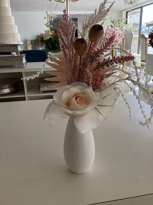 Boho dried pampas 1 white rose