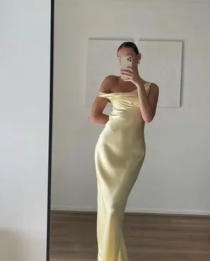 Monika Gown Lemon