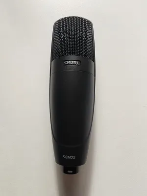 Micrófono de Condensador de Diafragma Grande Color Negro, Shure KSM32CG