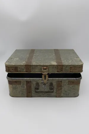 Metal Briefcase (Good for cards, favors, etc.)