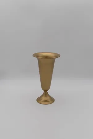 Vases (Gold)