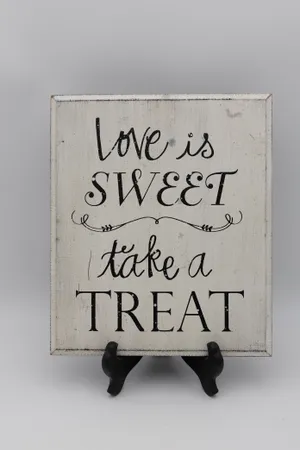 Love is Sweet, Take a Treat (White, Wood)