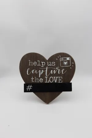 Capture the Love Sign