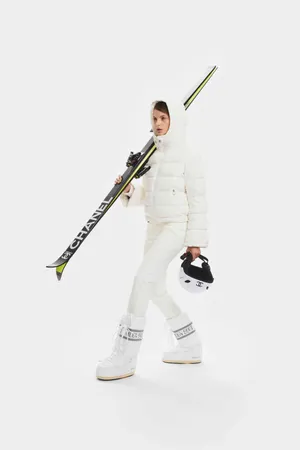 PERFECT MOMENT <br> Padded ski jacket Snow White Size M <br> RRP $ 1150
