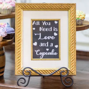 Sign All you need is Love and a Cupcake