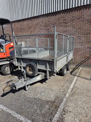 2 ton twin axle trailer with removable mesh sides