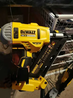 Dewalt 1st fix battery nail gun