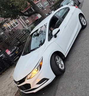 Chevy Cruze 2017 hatch