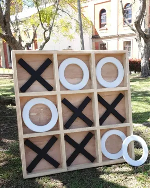 Vertical Naughts & Crosses Board on stand 5 x noughts & 5 x crosses (Sign included)
