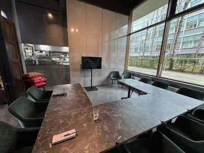 tv scherm vergadering Amsterdam huren