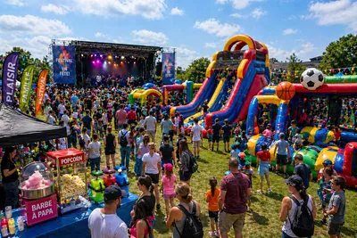 Jeux gonflables pour festival avec animation familiale au Centre-du-Québec