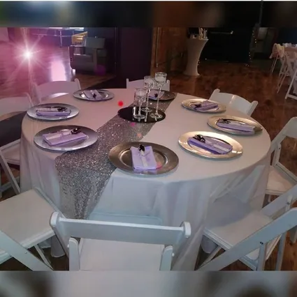 ROUND TABLES | Trusted Party Rentals in Chicago | 24/7 Event Essentials