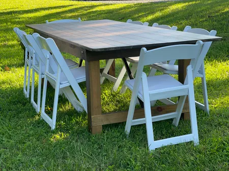 Farmhouse Tables/Chairs