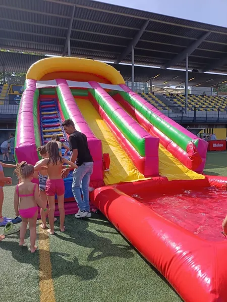 Alquiler de hinchables acuaticos en Barcelona Tarragona Lleida y Girona 