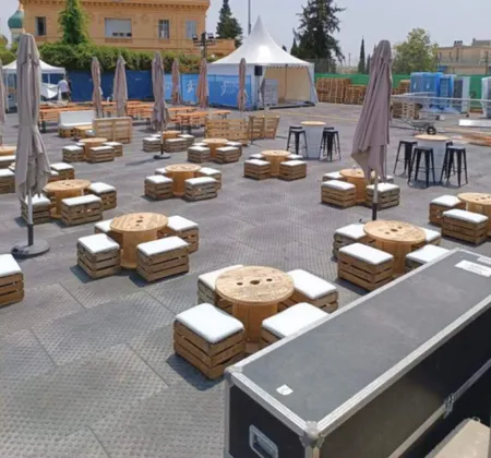 Mobiliario para eventos sostenible