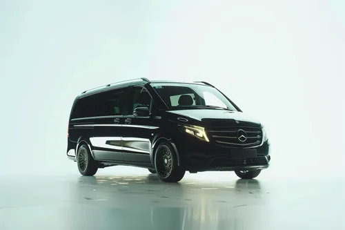 Minibuss Mercedes-Benz V250 Van för uthyrning i Piteå - Komfort och bekvämlighet