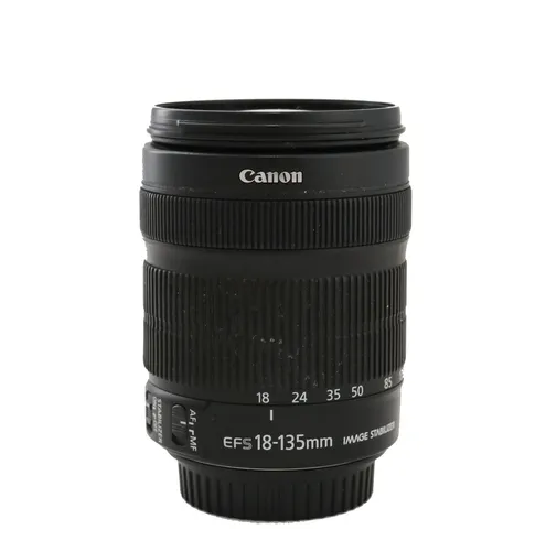 Lente Canon EF-S 18-135mm IS STM f/3.5-5.6 para APS-C