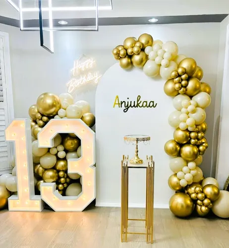 Classic Arch Backdrop & Marquee Number Package