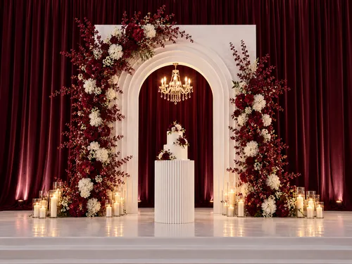 Grand Arch Floral Backdrop Package