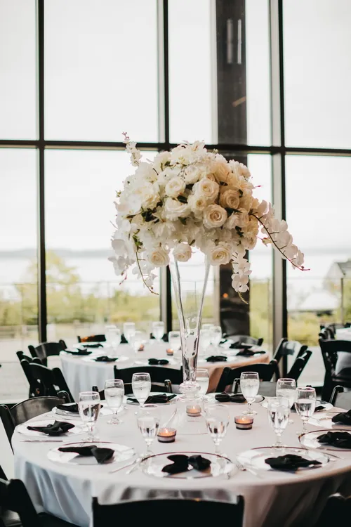 120in Round Tablecloth: Standard