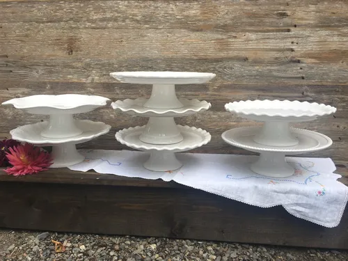 Assorted White Cake/Dessert Stands